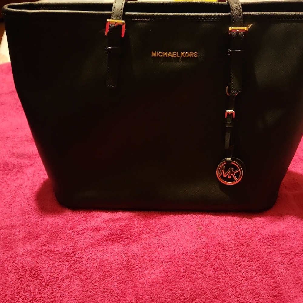Michael Kors Elegant Black Tote. The Width Is 17 In The Length Is 11 In